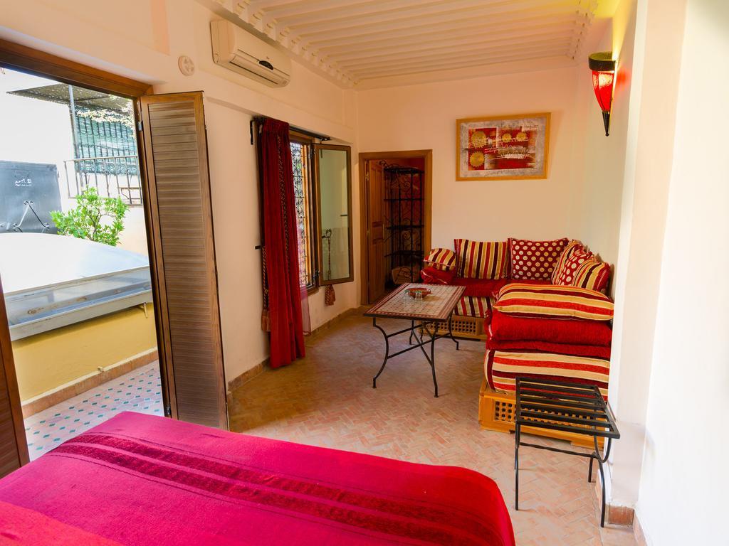 Riyad Al Atik Hotel Fes Bilik gambar