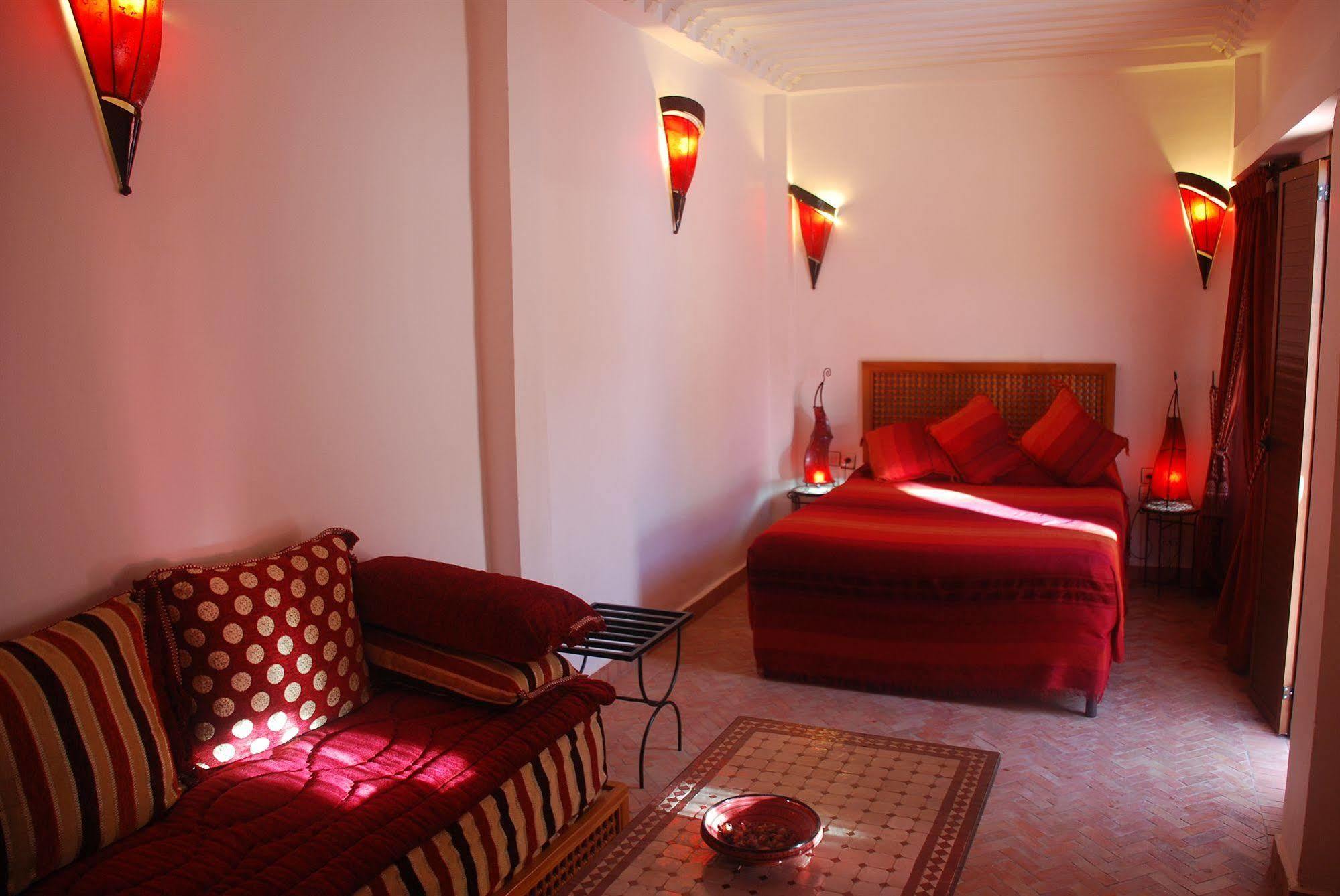 Riyad Al Atik Hotel Fes Luaran gambar