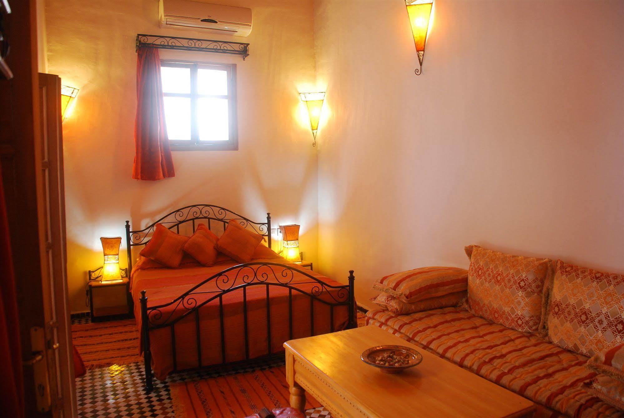 Riyad Al Atik Hotel Fes Luaran gambar