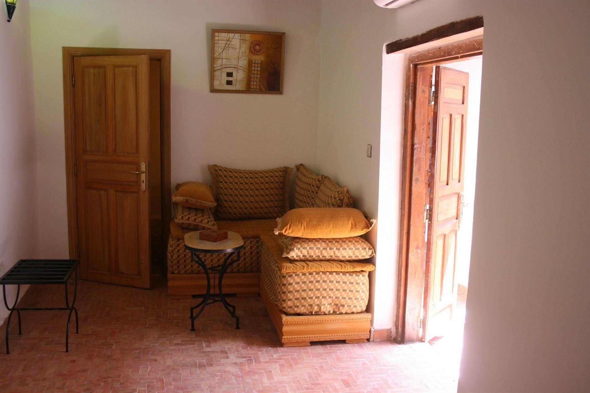 Riyad Al Atik Hotel Fes Luaran gambar